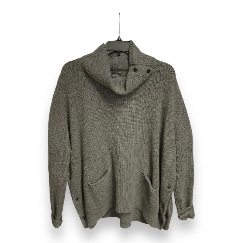 Sweater By Vince In Grey, Size: S